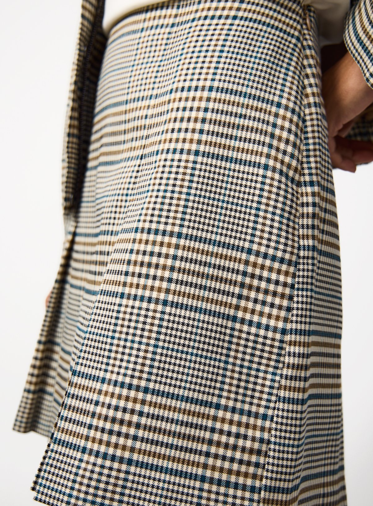 Buy Cream Check Print Mini Skirt 8 | Skirts | Argos